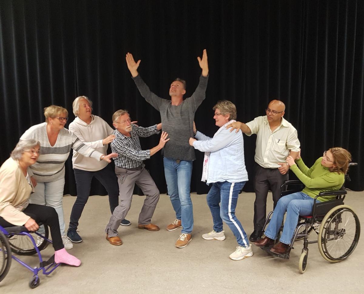 Theatergroep Hersenkronkels heeft een eigen website!